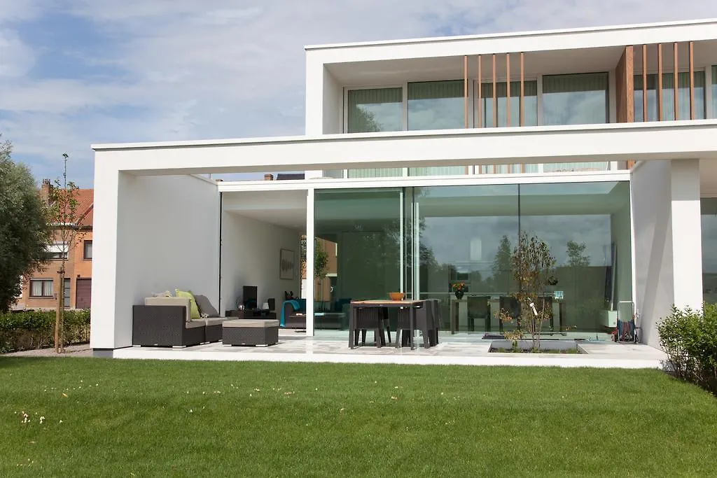 Nimis Villa Ostend
